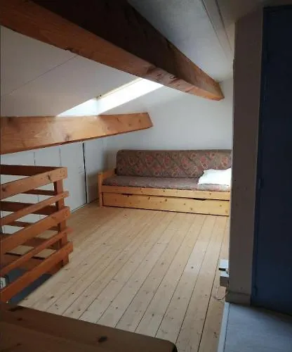Maison De